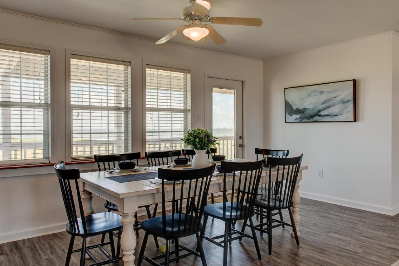 Saltaire - Pet Friendly! Amazing Wrap Around Porch - Steps From The Bay And A Short Walk To The Gulf Home Dauphin Island Exterior foto