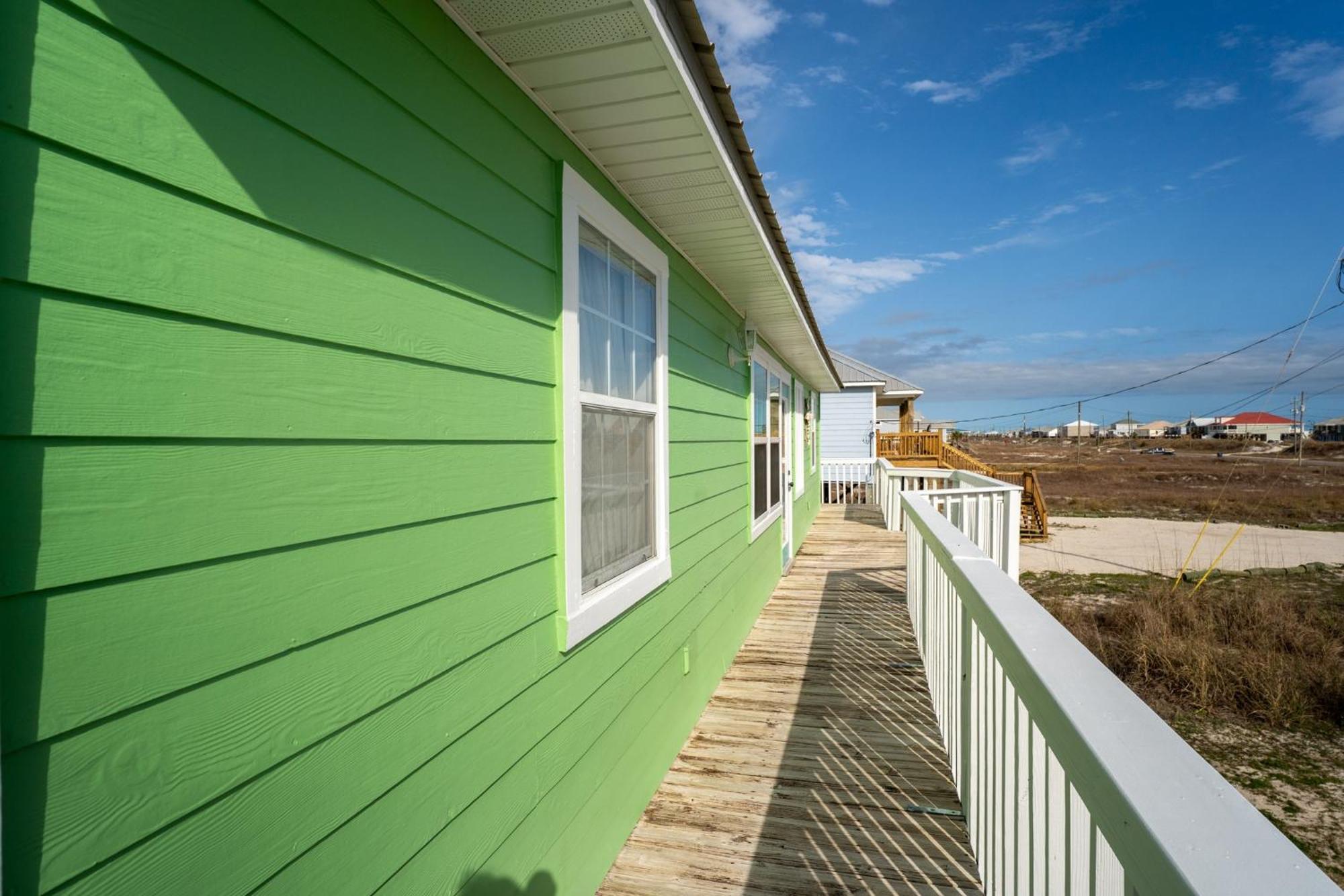 Saltaire - Pet Friendly! Amazing Wrap Around Porch - Steps From The Bay And A Short Walk To The Gulf Home Dauphin Island Exterior foto