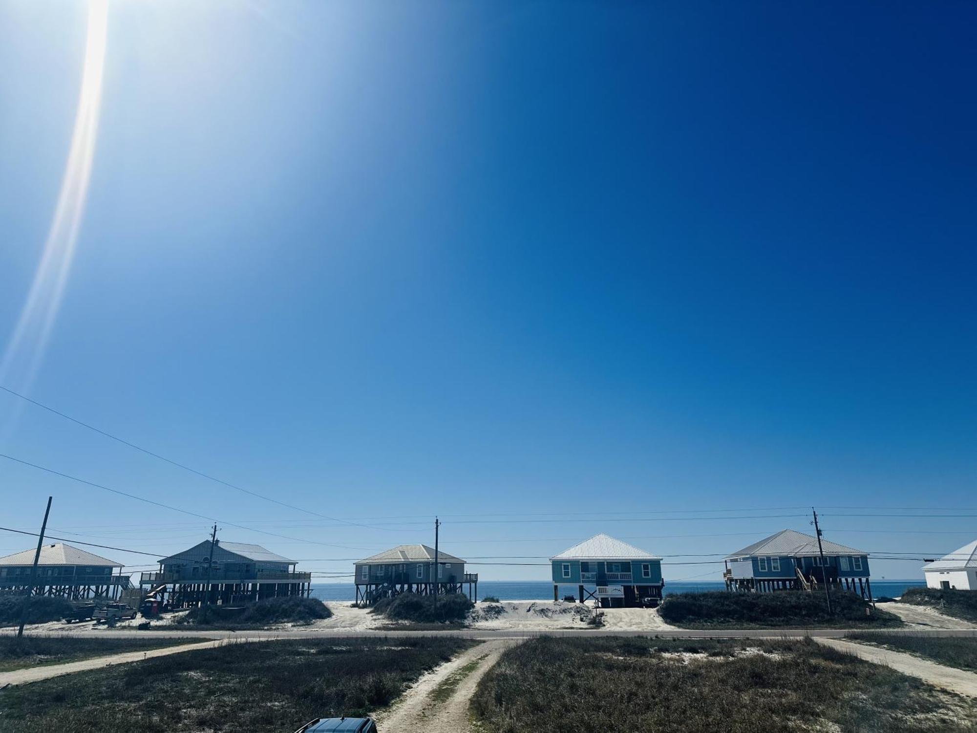 Saltaire - Pet Friendly! Amazing Wrap Around Porch - Steps From The Bay And A Short Walk To The Gulf Home Dauphin Island Exterior foto